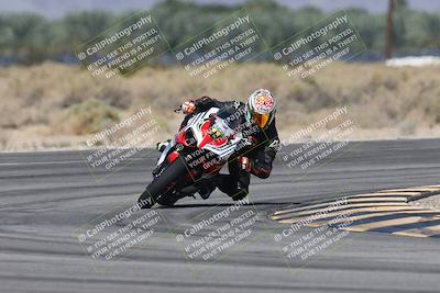 media/Oct-13-2025-Moto Forza (Mon) [[a66d839500]]/3-B Group/Session 3 (Turn 16)/